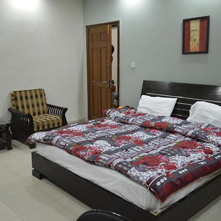 Tourist Hub Islamabad Bed & Breakfast Dış mekan fotoğraf