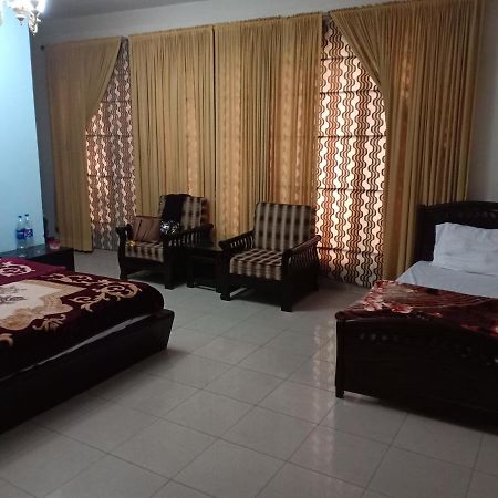 Tourist Hub Islamabad Bed & Breakfast Dış mekan fotoğraf