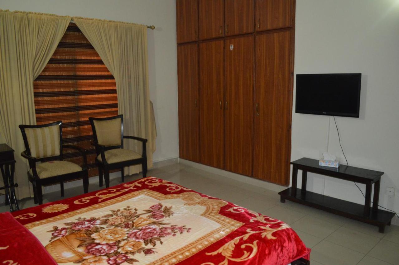 Tourist Hub Islamabad Bed & Breakfast Dış mekan fotoğraf