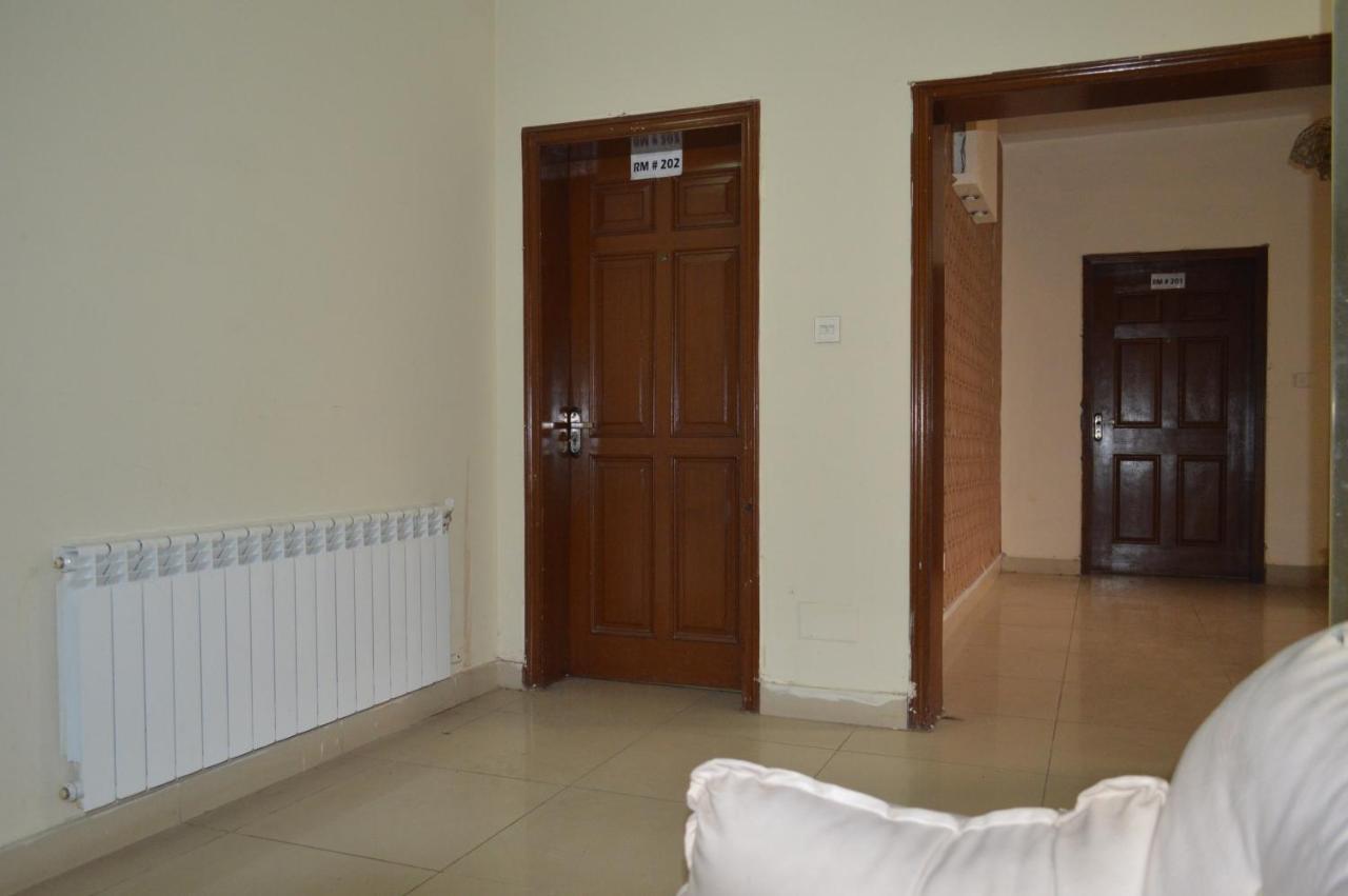 Tourist Hub Islamabad Bed & Breakfast Dış mekan fotoğraf
