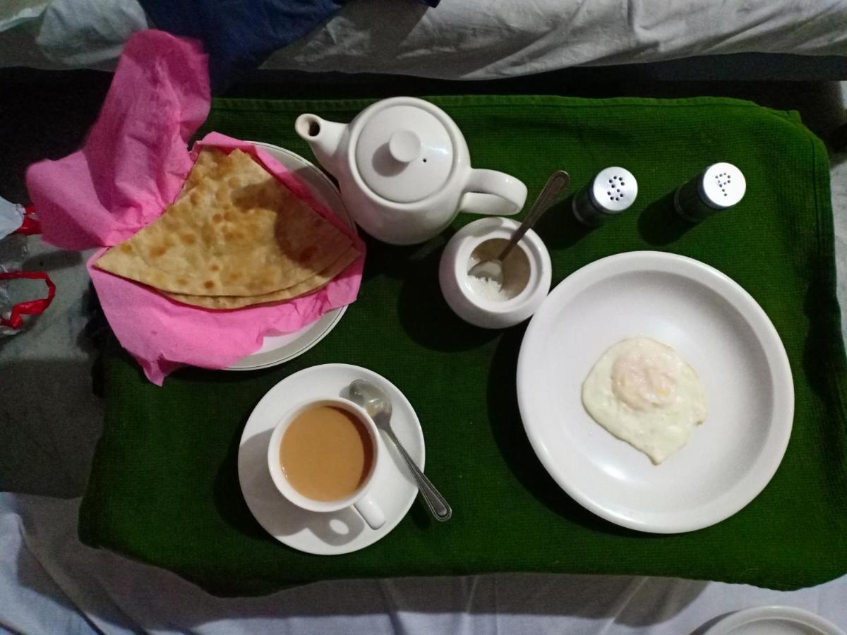 Tourist Hub Islamabad Bed & Breakfast Dış mekan fotoğraf