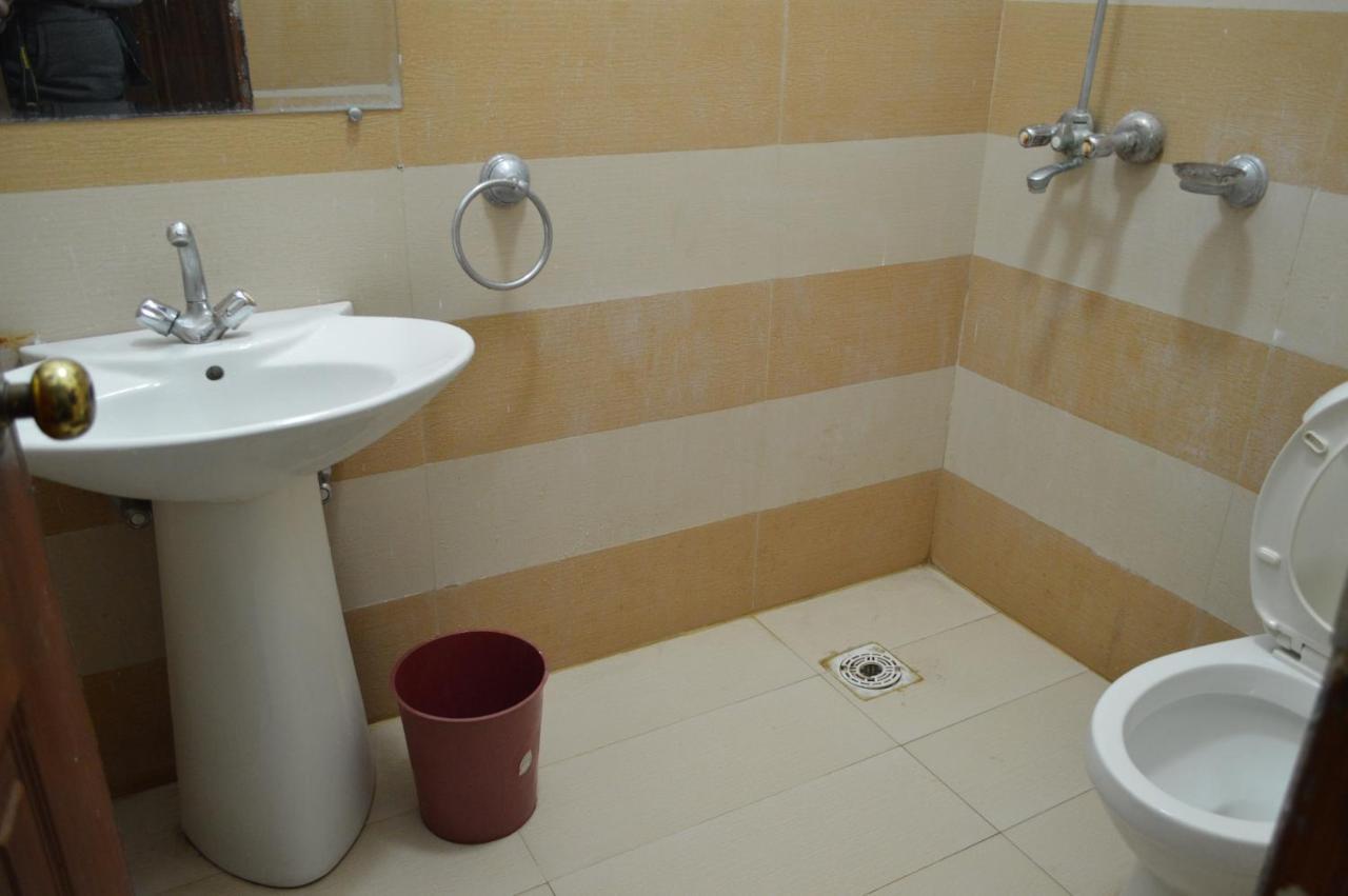 Tourist Hub Islamabad Bed & Breakfast Dış mekan fotoğraf